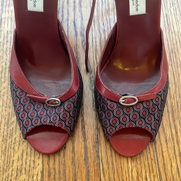 Red and Navy Heels - Picture 8 of 12